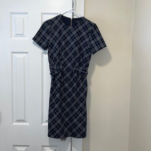 Pattern dress navy and white perfect for work!